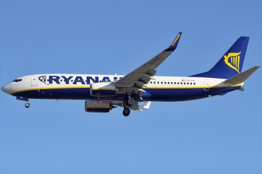 EI-FIC (44693) 2015 Boeing 737-8AS(WL)