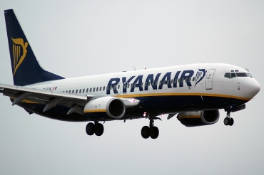EI-DCW (33568) 2004 Boeing 737-8AS WL