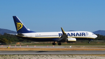 EI-DHC · Boeing 737-8AS(WL) · (FAO / LPFR)