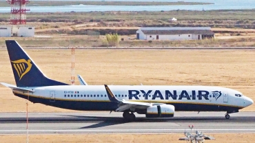 EI-FTO · Boeing 737-8AS(WL) · (FAO / LPFR)