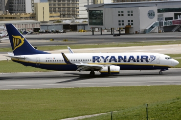 EI-EFJ (37356) 2009 Boeing 737-8AS(WL)