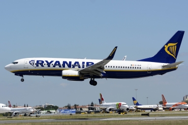 EI-DLB (33584) 2005 Boeing 737-8AS(WL)