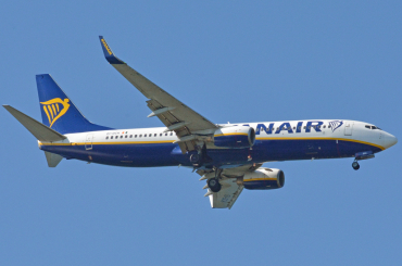EI-DCH (33566) 2004 Boeing 737-8AS(WL)