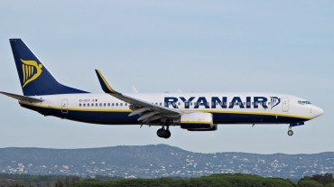 EI-DCY · Boeing 737-8AS(WL) · (FAO / LPFR)