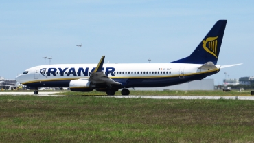 EI-DLF (33588) 2006 Boeing 737-8AS(WL)