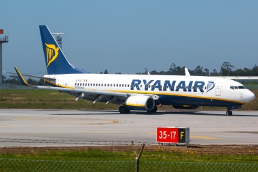 EI-DLF · Boeing 737-8AS(WL) · (OPO / LPPR)