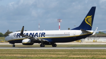 EI-DPR · Boeing 737-8AS(WL) · (FAO / LPFR)
