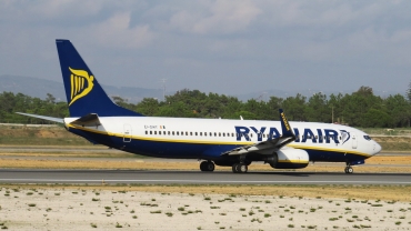 EI-DWY · Boeing 737-8AS(WL) · (FAO / LPFR)