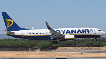 EI-EKI (38496) 2010 Boeing 737-8AS(WL)