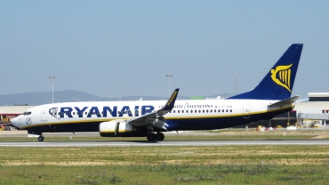 EI-EKN (35026) 2010 Boeing 737-8AS(WL)