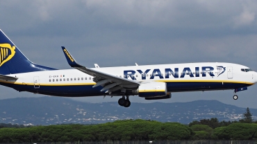 EI-EKR (38503) 2010 Boeing 737-8AS