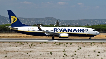 EI-EPA · Boeing 737-8AS(WL) · (FAO / LPFR)