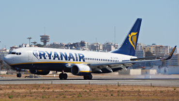EI-ESS · Boeing 737-8AS(WL) · (FAO / LPFR)