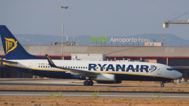 EI-EST (34994) 2011 Boeing 737-8AS(WL)