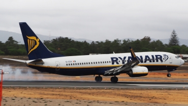 EI-ESX · Boeing 737-8AS(WL) · (FAO / LPFR)