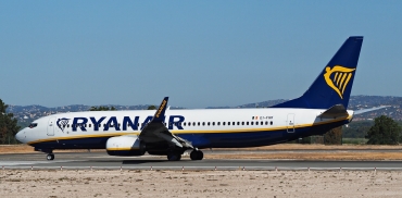 EI-FRK · Boeing 737-8AS(WL) · (FAO / LPFR)