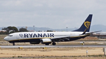 EI-FZT (44793) 2017 Boeing 737-8AS(WL)