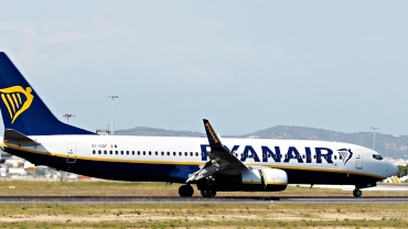 EI-GDF · Boeing 737-8AS(WL) · (FAO / LPFR)