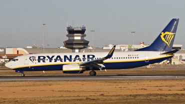 EI-GJF (44828) 2018 Boeing 737-8AS(WL)