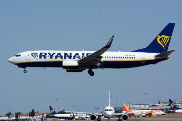 EI-EGC (38492) 2009 Boeing 737-8AS(WL)