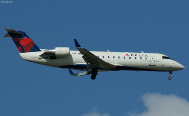 N854AS (7392) 2000 Bombardier CRJ-200LR