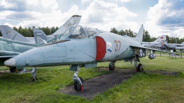 37 (7977864401137) 1975 Yakovlev Yak-38