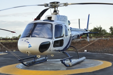 N982BH (2876) 1995 Eurocopter AS 350B2 Ecureuil