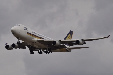 9V-SFD (26553) 1995 Boeing 747-412F(SCD)