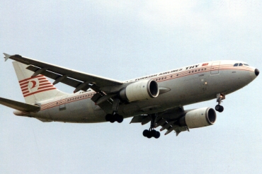 TC-JCV · Airbus A310-304 · (LHR / EGLL)