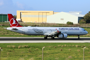 TC-JRM (4643) 2011 Airbus A321-231