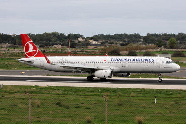 TC-JTR (7518) 2017 Airbus A321-231