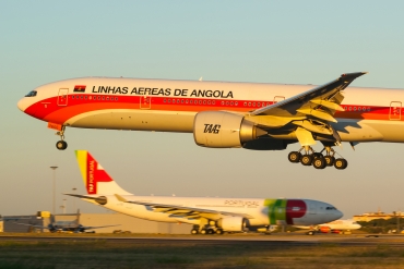 D2-TEG (40805) 2011 Boeing 777-3M2(ER)