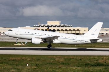 HZ-A3 (764) 1997 Airbus A320-214