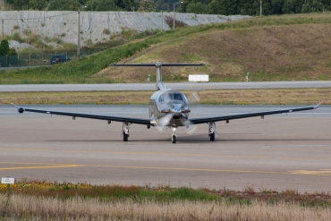LX-JFX (1510) 2014 Pilatus PC-12 47E