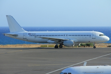 9A-SLA (828) 1998 Airbus A320-214