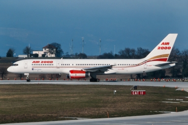 G-OOOT (24793) 1990 Boeing 757-236