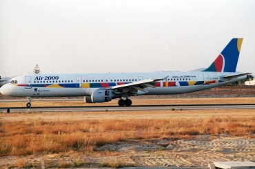 G-OOAH (781) 1998 Airbus A321-211