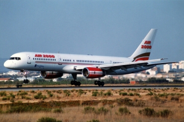 G-OOOM (cn 22612) Boeing 757-225