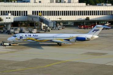 UR-CCR · McDonnell Douglas DC-9-51 · (DUS / EDDL)