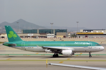 EI-DVI · Airbus A320-214 · (BCN / LEBL)