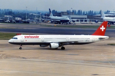HB-IOL (1144) 1999 Airbus A321-111