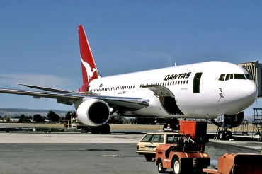 VH-EAN · Boeing 767-238/ER · (ADL / YPAD)