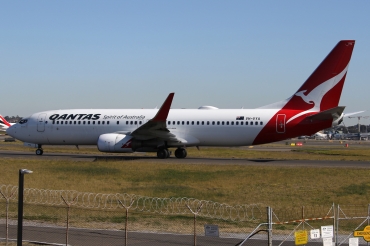 VH-VYA (33762) 2004 Boeing 737-838(WL)