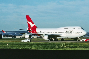 VH-OJF · Boeing 747-438 · (ADL / YPAD)