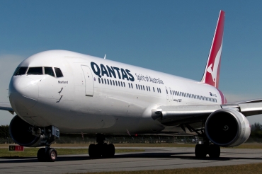 VH-OGD (24407) 1988 Boeing 767-338(ER)
