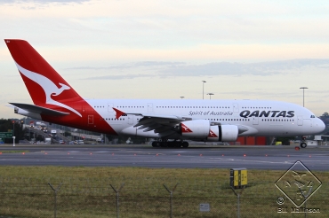 VH-OQA (014) 2008 Airbus A380-842