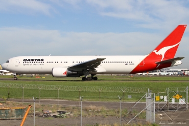 VH-OGO · Boeing 767-338/ER · (SYD / YSSY)