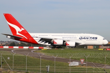 VH-OQH · Airbus A380-842 · (SYD / YSSY)