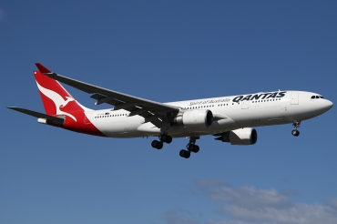 VH-EBG (887) 2007 Airbus A330-203