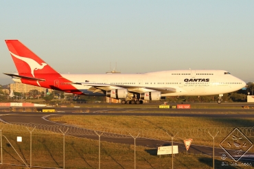 VH-OJA (24354) 1989 Boeing 747-438